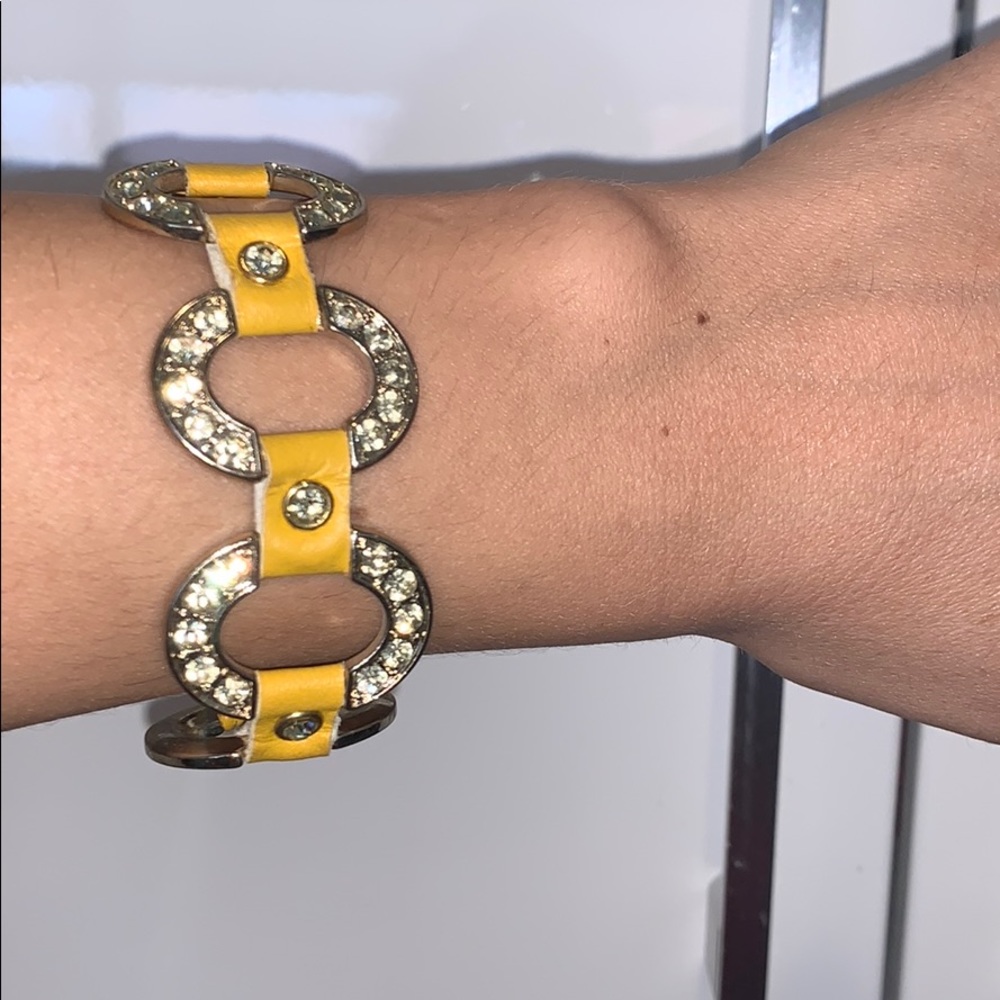 Bracelet yellow leather